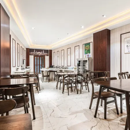 Hindu Hot Spring Hotel (Delong International Jewelry City Duobao City Branch)