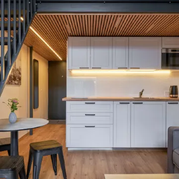 Queen Barbora Central Lofts