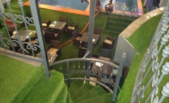 Wizy Hyatt Hotel