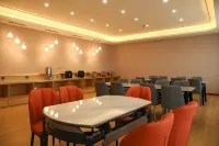 Zhumu Hotel (Ganzi Luoblin Plaza) - 2-Star