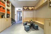 Jiuhuashan Shangquanlinshe Homestay (Roushen Baodian)