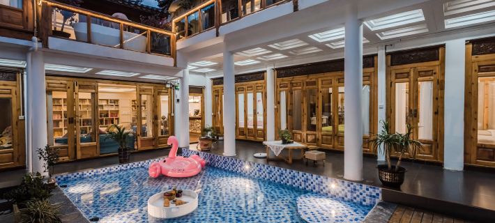 champs-EIysees Hotel di Lijiang