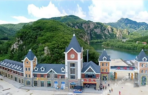 冰峪溝雙龍滙賓館
