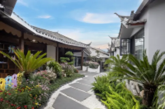 Oriental Garden Inn (Lijiang Old Town Watermill)