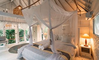 Rustic Library Pretty La Santa Rosa (Bali) - 2026 Prices, Reviews & Deals | Trip.com