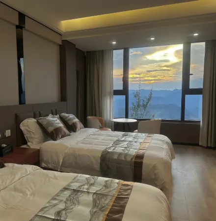 Laobulang Homestay (Jingmai Mountain Ancient Tea Forest) Отели рядом с достопримечательностью «Cypress View Manor»