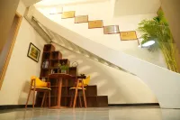 โรงแรมคลาวด์ โม่เหอ