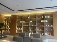 Nali Hotel (Yulin Yinfeng Traditional  Chinese Medicine Port/ RT-MART )
