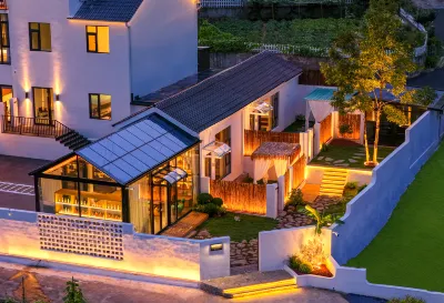 Yunmanli Garden Hot Sping  Resort  Homestay Hotels near Yaolin National Forest Park