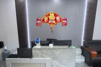 Qizhen Hotel - parking