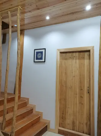 No.1 Village Homestay Отели рядом с достопримечательностью «Jiachecun»