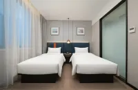 Yitel Hotel (Tai'an Wanda Plaza International Convention and Exhibition Center) - Airport Shuttle