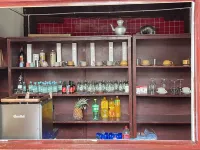 Dewa Old XI ZANG House • Hostel (Feilai Temple Meili Snow Mountain Scenic Area) - bar