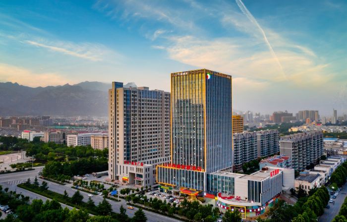 Tricolor Green Hotel(Tai'an High-speed Railway Station)