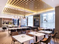 Atour Hotel (Jinan Gongye South Road CBD) Hotels near Li Cheng