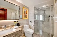 New Paris Hotel
