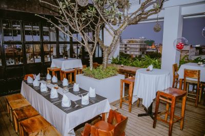 レストラン パティオ ホテル&アーバン リゾート プノンペンの写真