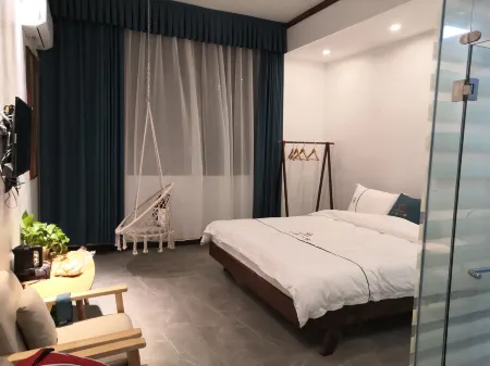 One hill and  one inn Отели рядом с достопримечательностью «Dongjiang Lake Phoenix Island Scenic Area»