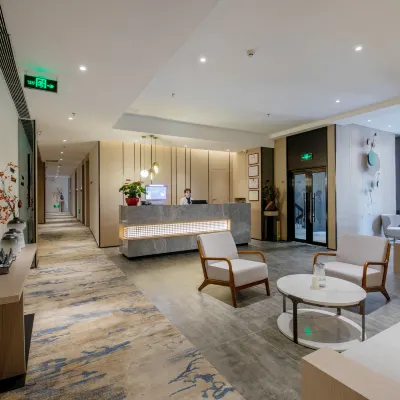 2020SMART酒店（水灣地鐵站海上世界店） 鄰近东角头的酒店