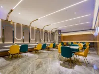 Xingchi Hotel (Xi'an Bell and Drum Tower Wulukou Subway Station) Hotels near Daming Palace Site Park
