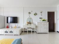 三亚海南岛屿海景公寓(三亚湾路分店) - 精装二室二厅套房