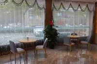 Baise Lanhai Hotel (Baise High-speed Railway Station)