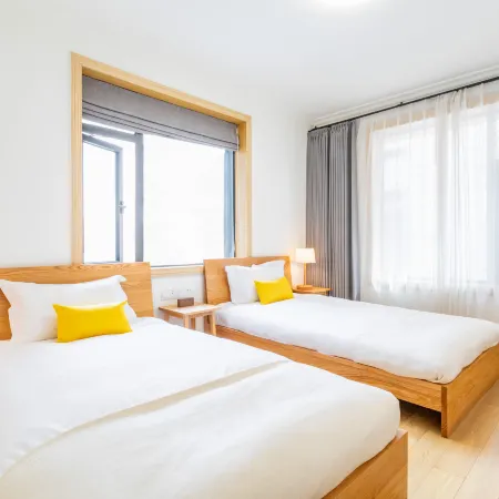 Danzhe Linshe Fuyang Hotel