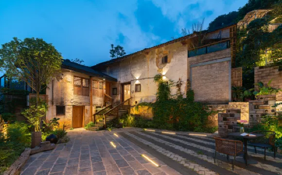 Yangshuo Xiaxiang yishanjing homestay