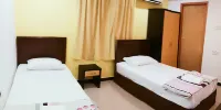 Twin Star Hotel - Standard-Zweibettzimmer Mit Fenster