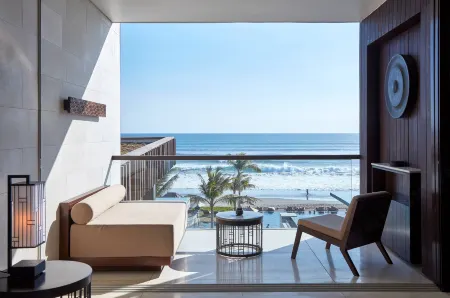 Alila Seminyak Отели рядом с достопримечательностью «5GX Bali»