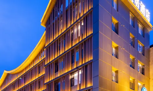Fuyang Yunbo Manju Hotel (Normal College Store of West High Speed Railway Station