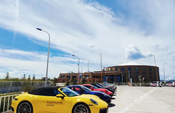 剛察蕃域藏城林卡酒店