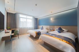 Longshan Zhixing Ronglin Hotel
