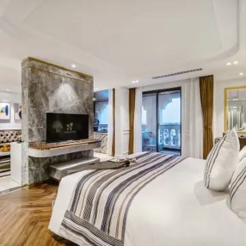 Le Pavillon Hoi An 畫廊水療酒店 鄰近燈籠街的酒店