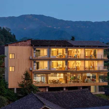 Qingfeng Yazhu Homestay Отели в г. Луншэн