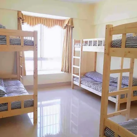 Xiaomaituan Youth Hostel (Chaoyang Square Railway Station Store) Отели рядом с достопримечательностью «Вокзал Наньнин»