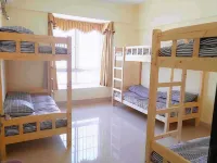 Xiaomaituan Youth Hostel (Chaoyang Square Railway Station Store)