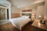HanTing Hotel (Taiyuan Yingze Street Dananmen Subway Station) Hotels in Taiyuan