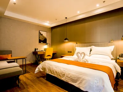 Durian Candy Select Hotel (Xinhua Hanjincheng Branch) Hotels near Landscape Belt of Shahe Wetland Park