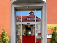 Tiptop Hotel Burgschmiet Garni Hotels near Mitte