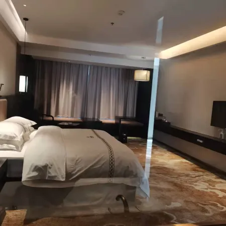 Laifeng Qingfengshan Hotel