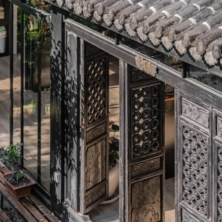 Shenjun Chinese Inn (Weishan Ancient City Xinggong Tower)