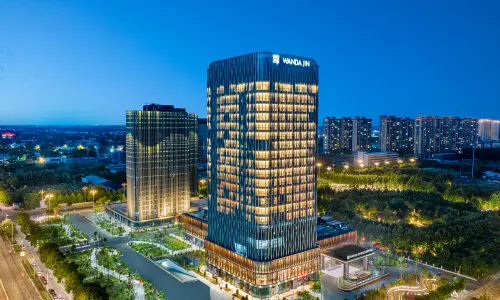 Dingzhou Xiangjiang Wanda Jinhua Hotel