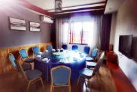Yongzhou Xiaoxiang Yeyu Inn