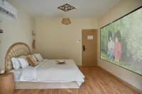 Zebao‘s Home Wabi-sabi The cherry falls  Hotel