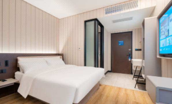 HanTing Hotel (Jiaodong International Airport Jiaodong Subway Station)