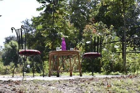 Goroomgo Snow View Guest House Kausani Отели в г. Каусани