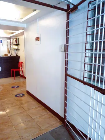 Makati Poblacion Hotel Отели рядом с достопримечательностью «Просиниум эт Рокуэлл»