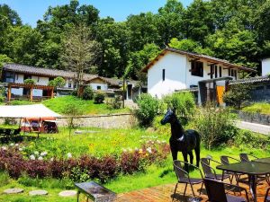 Blossoming On The Path Homestay Foping