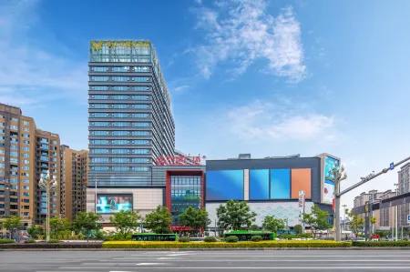 Vienna International Hotel (Xichang Qionghai Wetland Wanda Plaza Store) Отели рядом с достопримечательностью «Xiaoyucun»